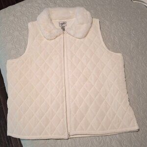 Chicos off white (light cream) quilted vest with faux fur collar